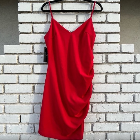 Lulus Dresses & Skirts - NWT Lulu’s V-neck Mini Dress in Red - Size XL​